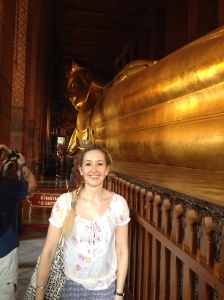 That's a long lye down! Inside the temple of the reclining buddah